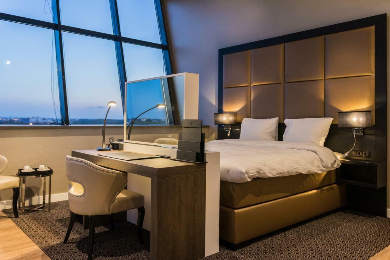 Riva Hotel Den Haag - Delft エクステリア 写真