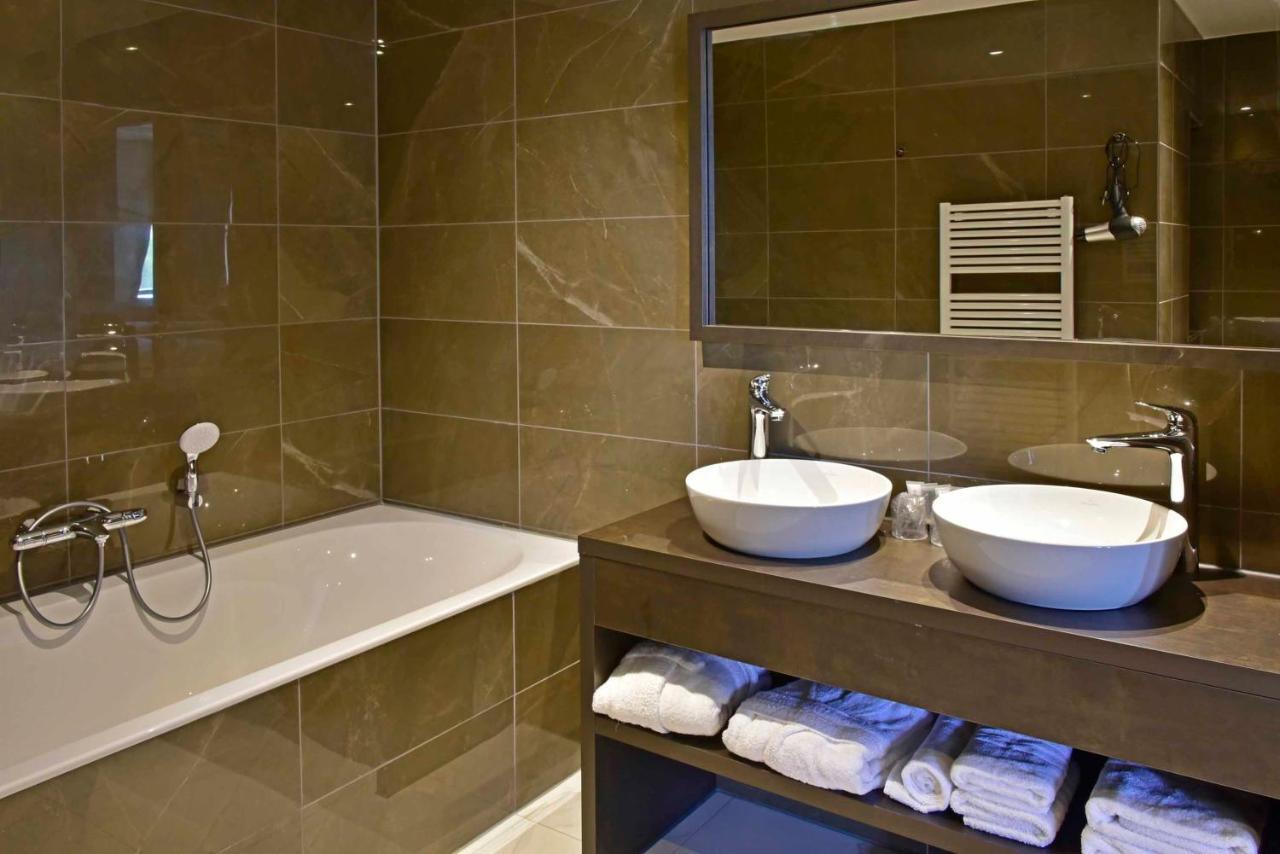 Riva Hotel Den Haag - Delft エクステリア 写真