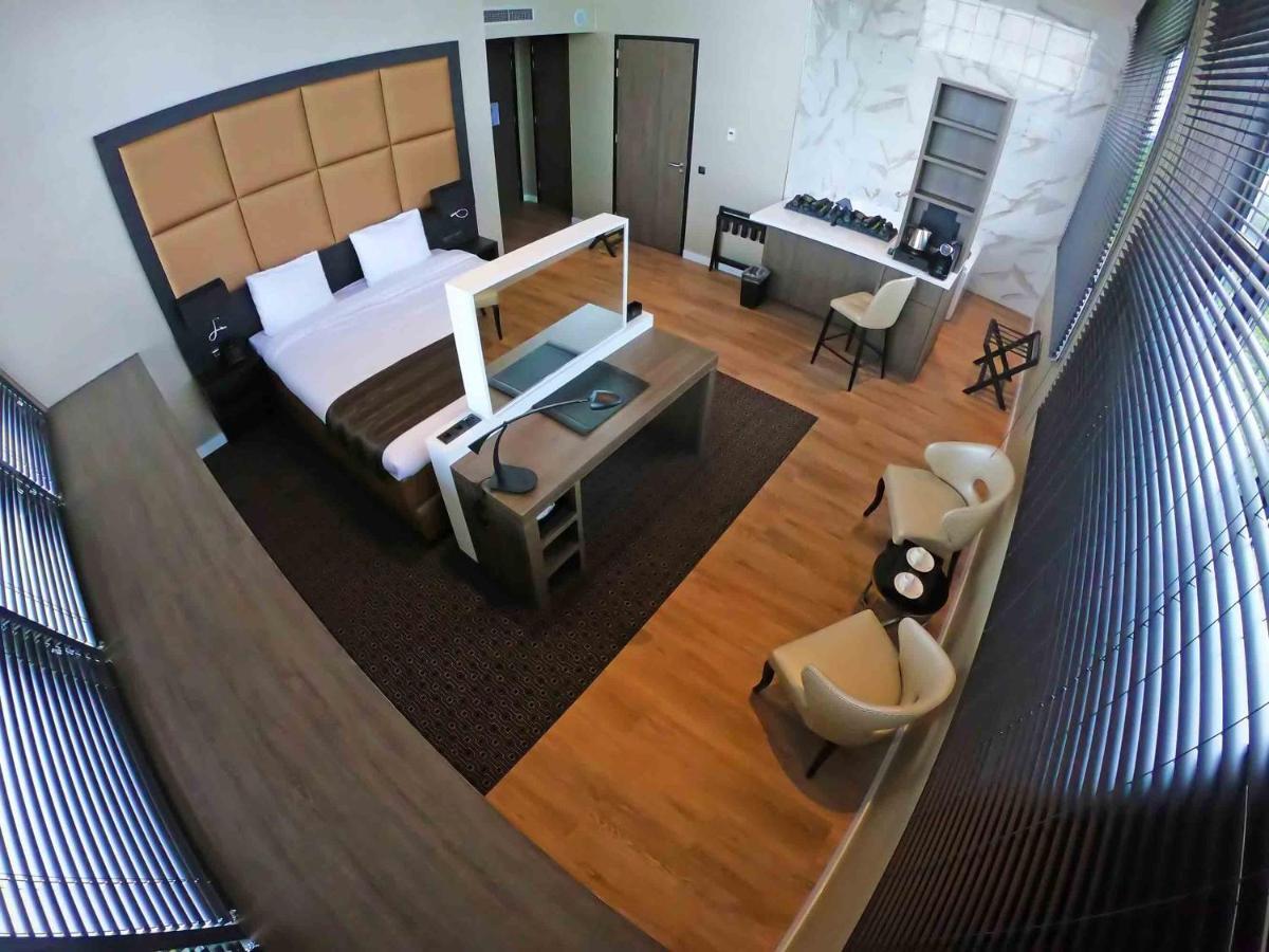 Riva Hotel Den Haag - Delft エクステリア 写真
